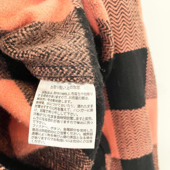 The Flat Head Men's Medium Button-Up Shirt - Pink & Black Checkered - Picture 5 of 10